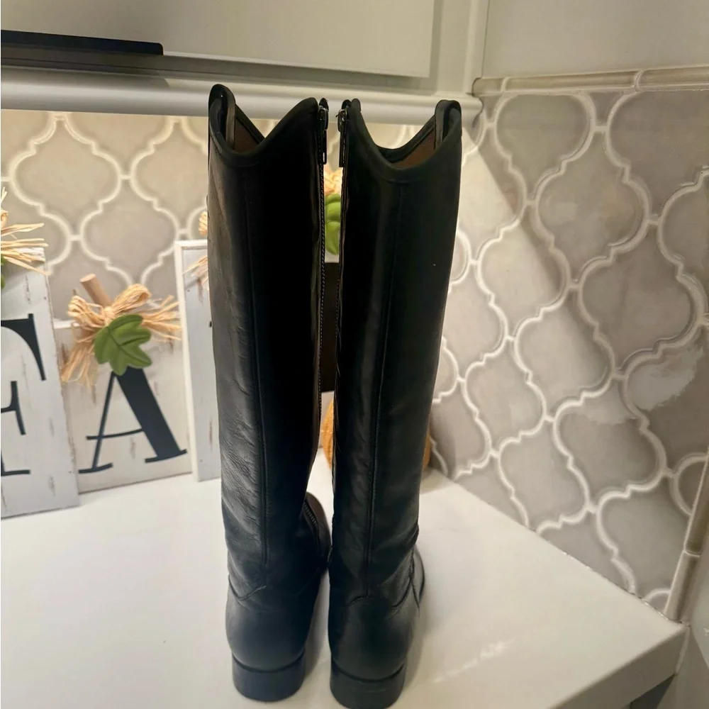 Frye Women’s Black Leather Riding Boots Classic Tall Zip size 7 1/2 - Picture 4 of 8